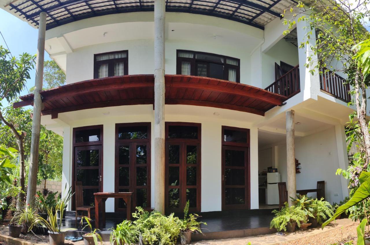 Arazo Villa Unawatuna Exterior photo