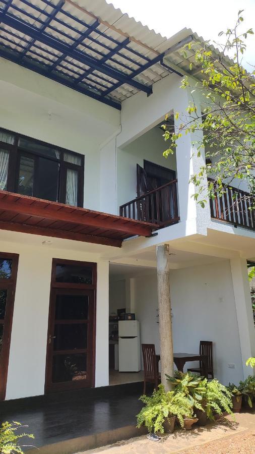 Arazo Villa Unawatuna Exterior photo