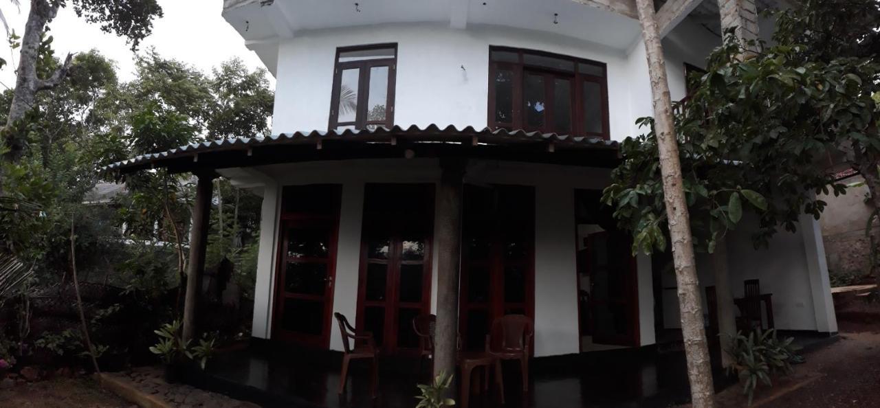Arazo Villa Unawatuna Exterior photo